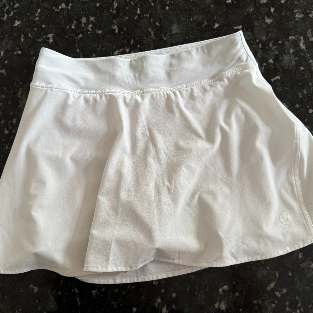 Lululemon Lightweight High-Rise tennis skirt